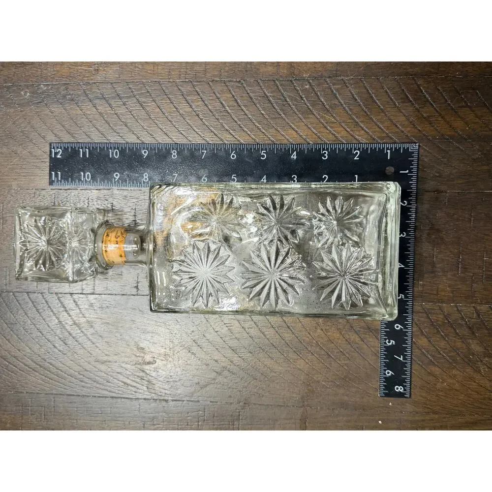 Vintage Four Roses Whiskey Bottle Clear Glass Decanter Star Burst Pattern Cork